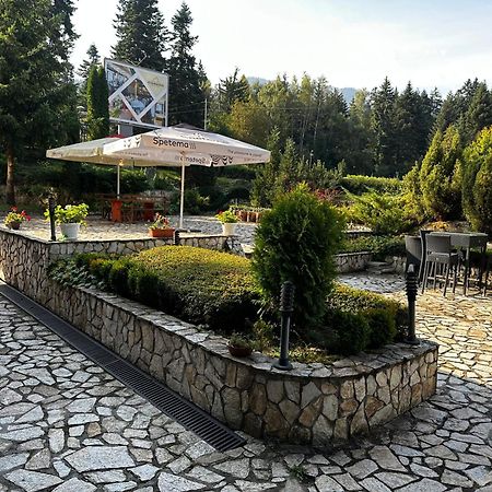Borovets Holiday Apartments - Different Locations In بوروفتس المظهر الخارجي الصورة