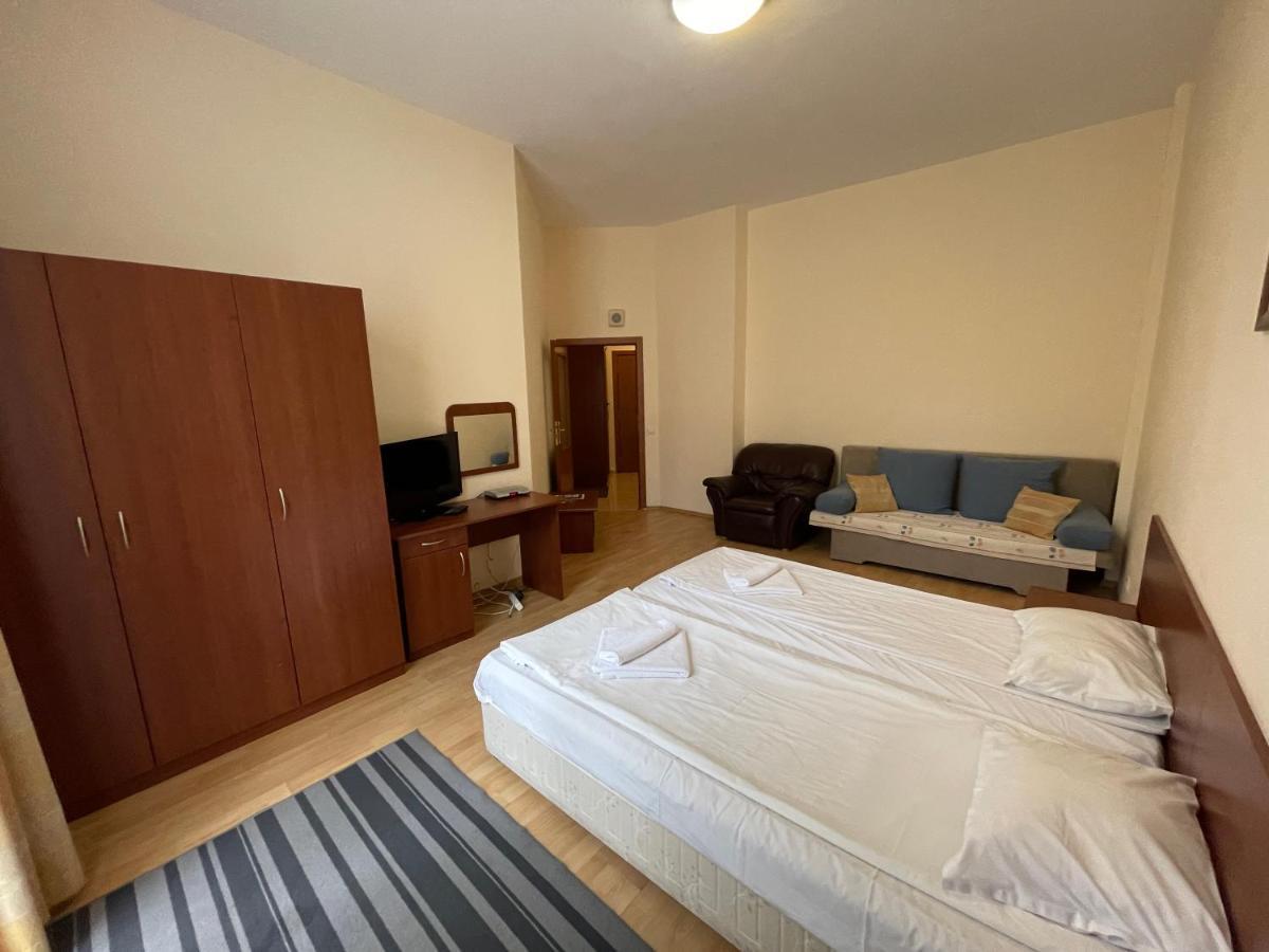 Borovets Holiday Apartments - Different Locations In بوروفتس المظهر الخارجي الصورة