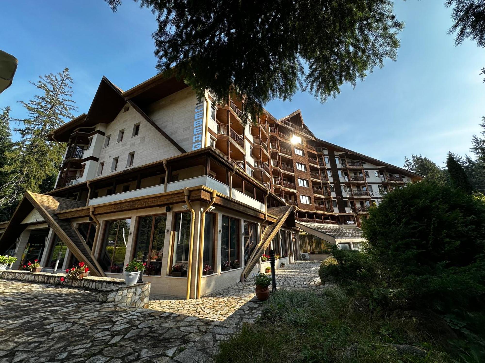 Borovets Holiday Apartments - Different Locations In بوروفتس المظهر الخارجي الصورة