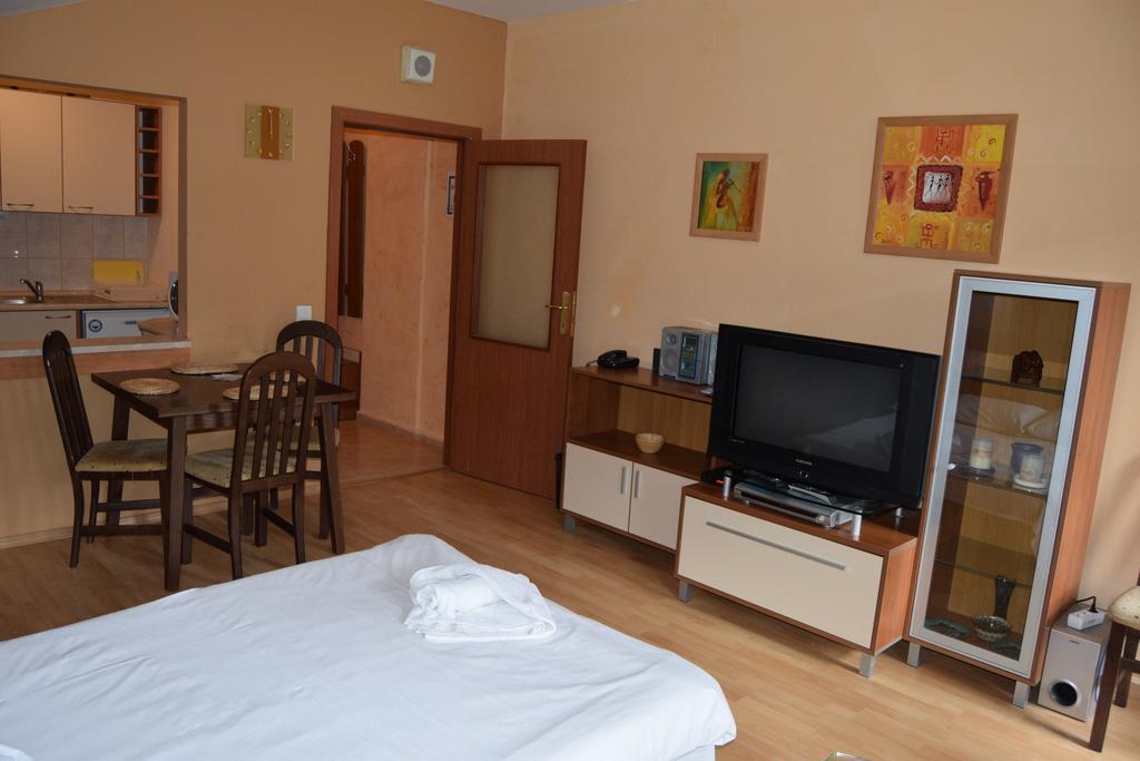 Borovets Holiday Apartments - Different Locations In بوروفتس المظهر الخارجي الصورة