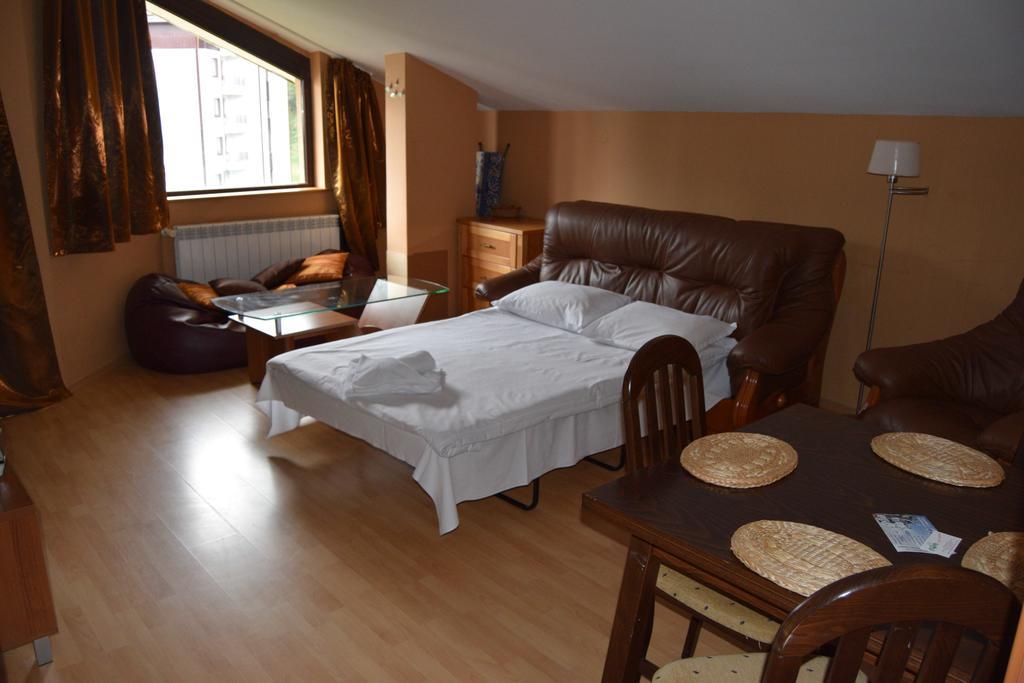 Borovets Holiday Apartments - Different Locations In بوروفتس المظهر الخارجي الصورة