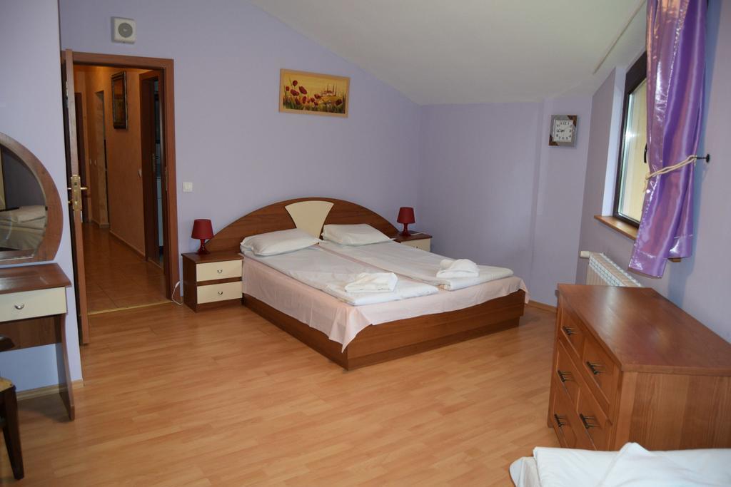 Borovets Holiday Apartments - Different Locations In بوروفتس المظهر الخارجي الصورة