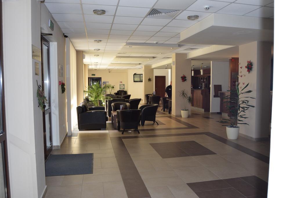 Borovets Holiday Apartments - Different Locations In بوروفتس المظهر الخارجي الصورة
